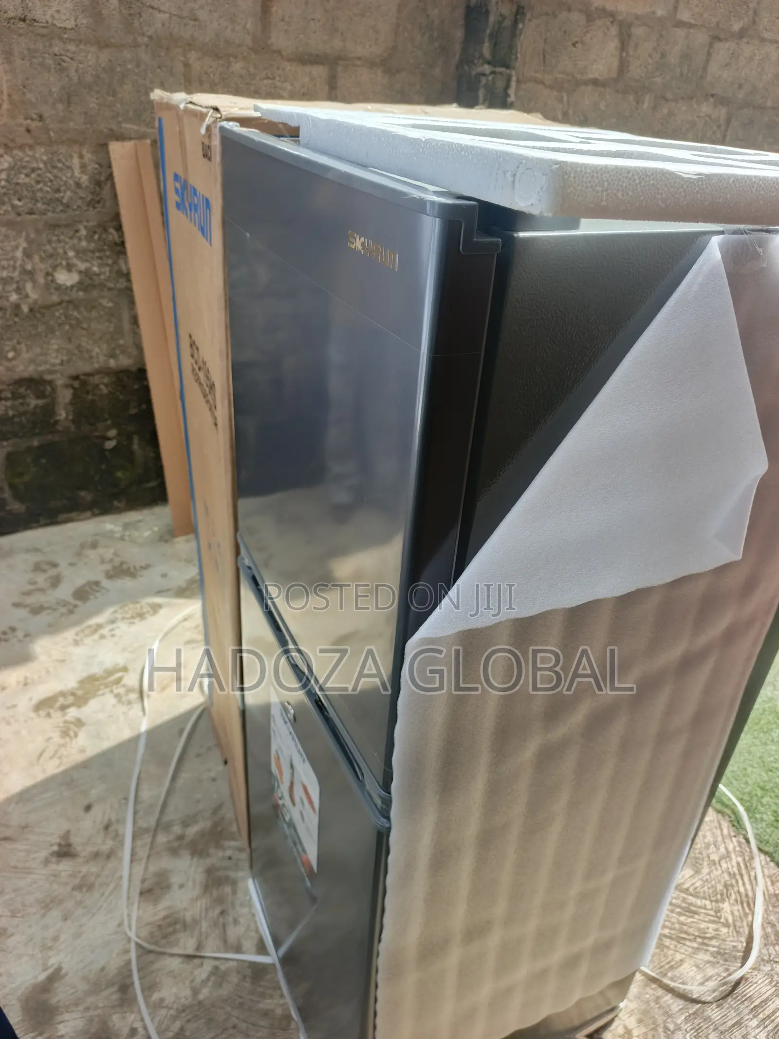 SkyRun BCD-198 Refrigerator – Reliable Cooling for Everyday Use