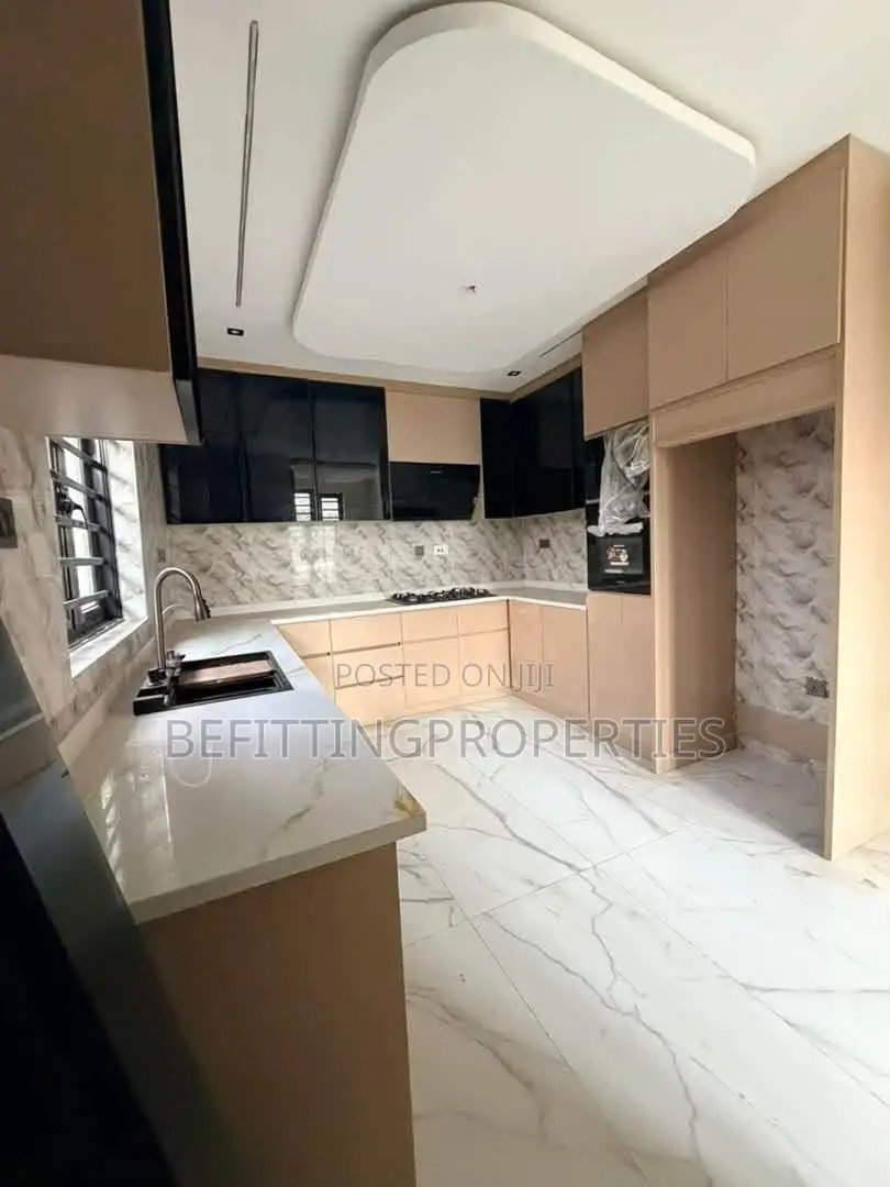 4bdrm Duplex in Ogba for sale