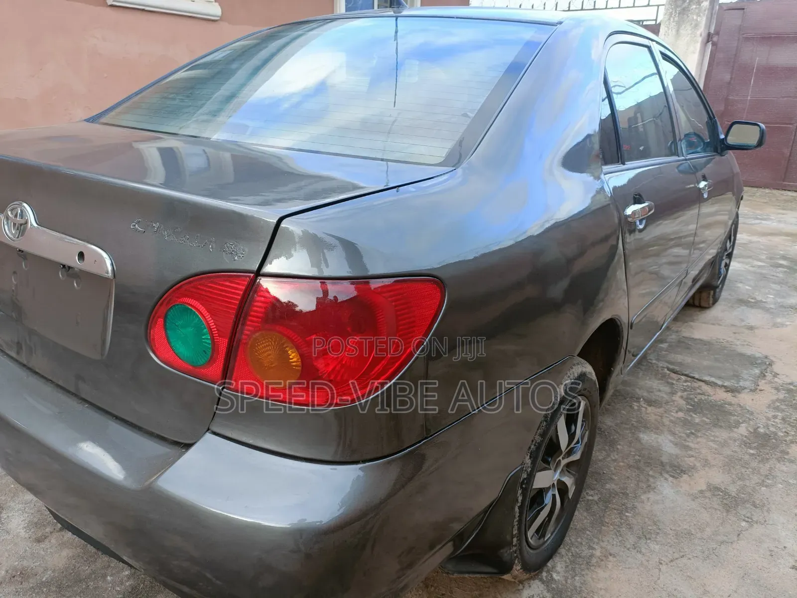 Toyota Corolla 2005 Gray