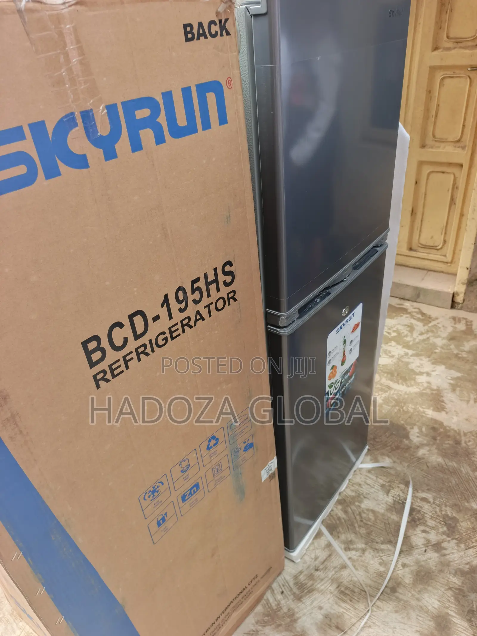 SkyRun BCD-198 Refrigerator – Compact and Convenient Cooling