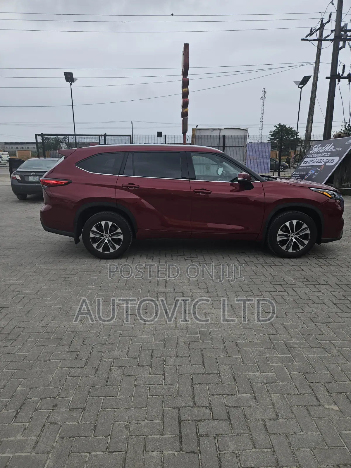 Toyota Highlander XLE AWD 2020 Red