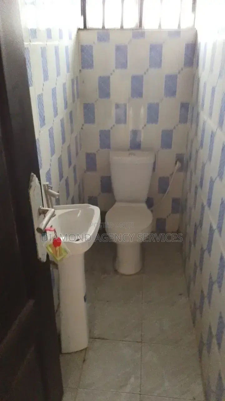2bdrm Apartment in Reserve B, Owerri for rent