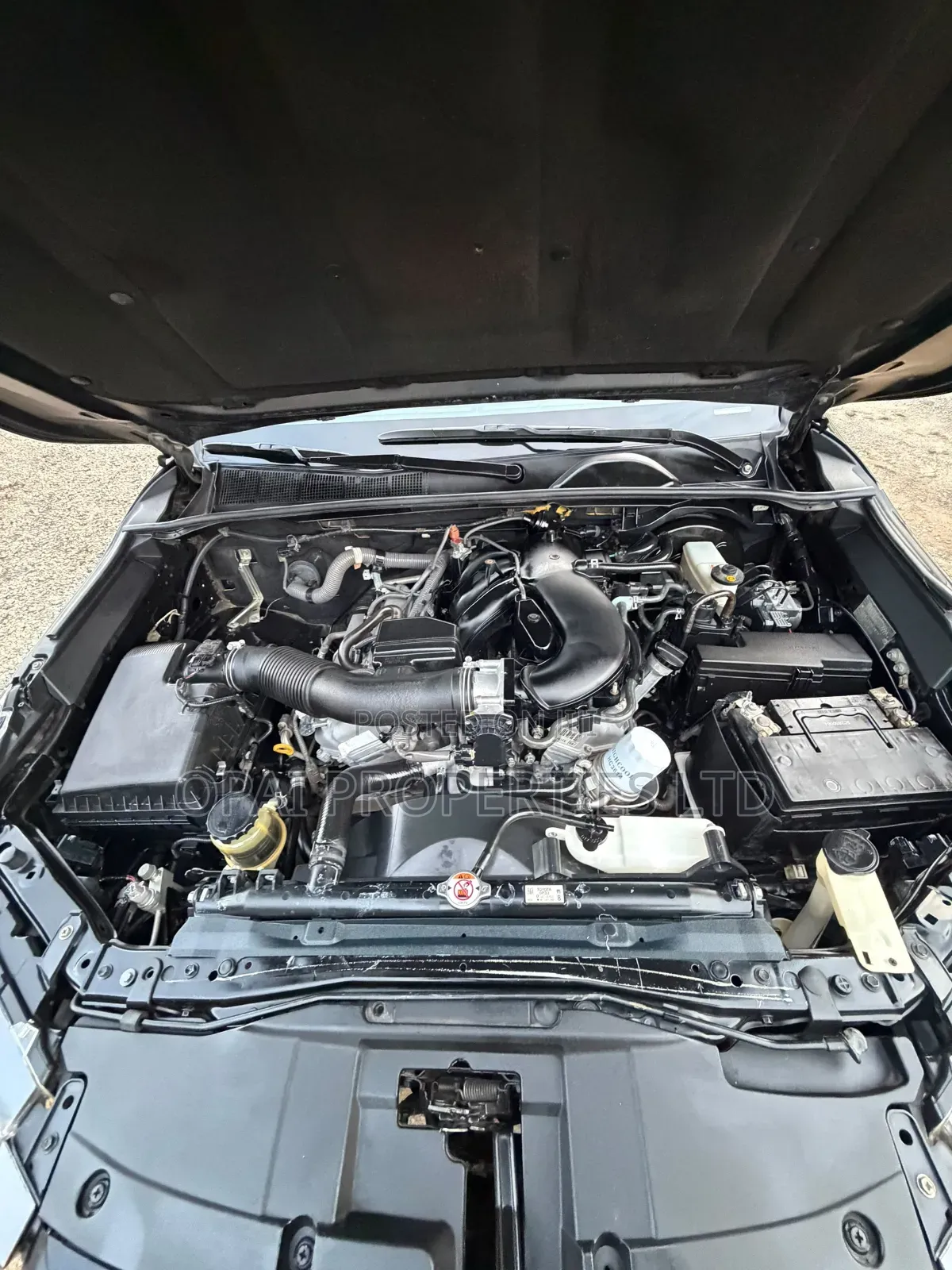 Toyota Hilux 2022 Black