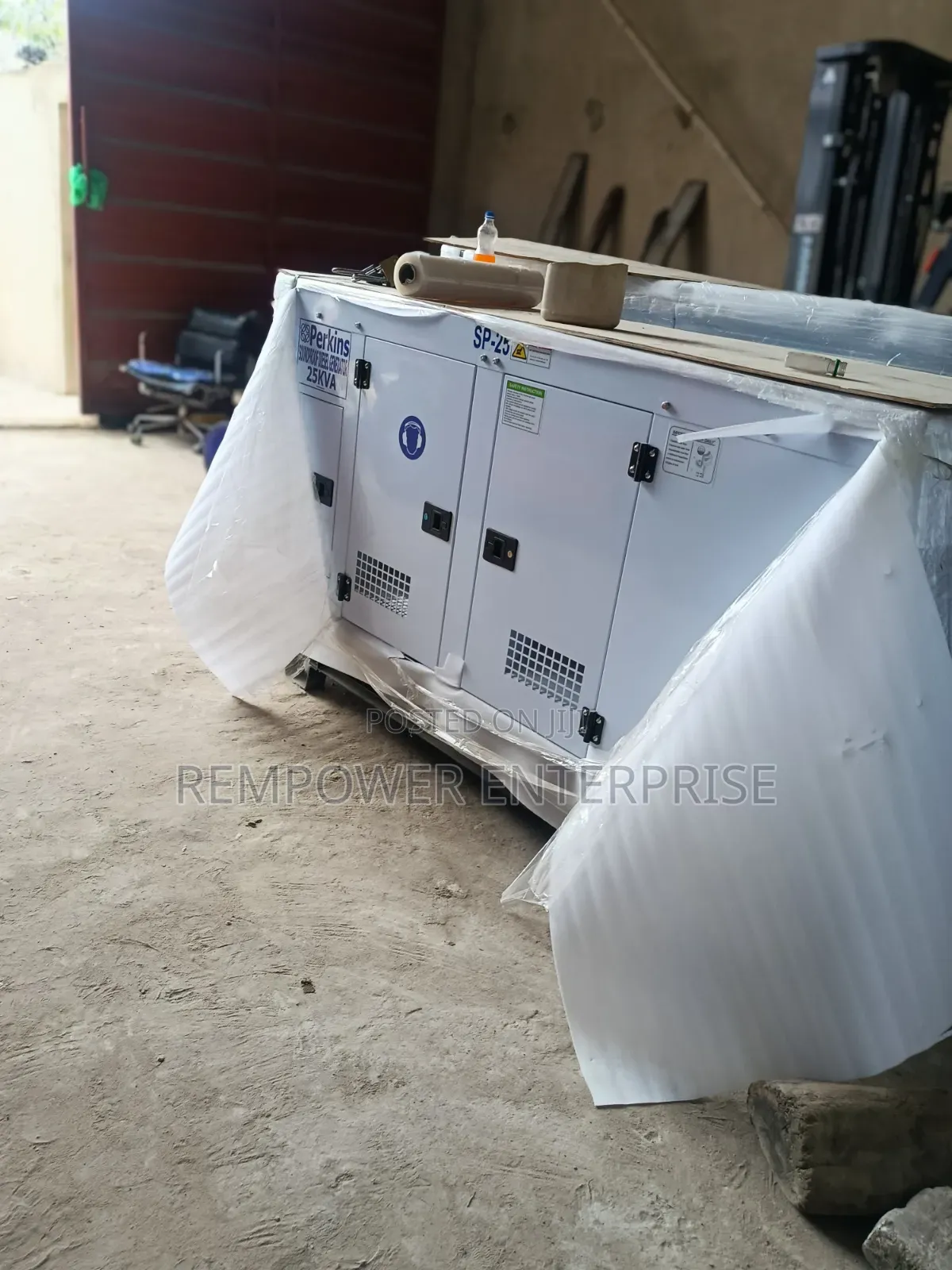 Perkins 25kva Soundproof Generator