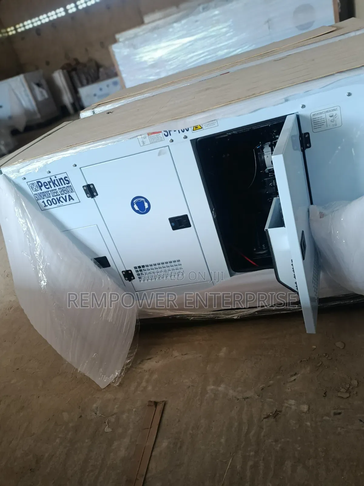¢¢ Perkins Soundproof Generator 20kva , Super Silent