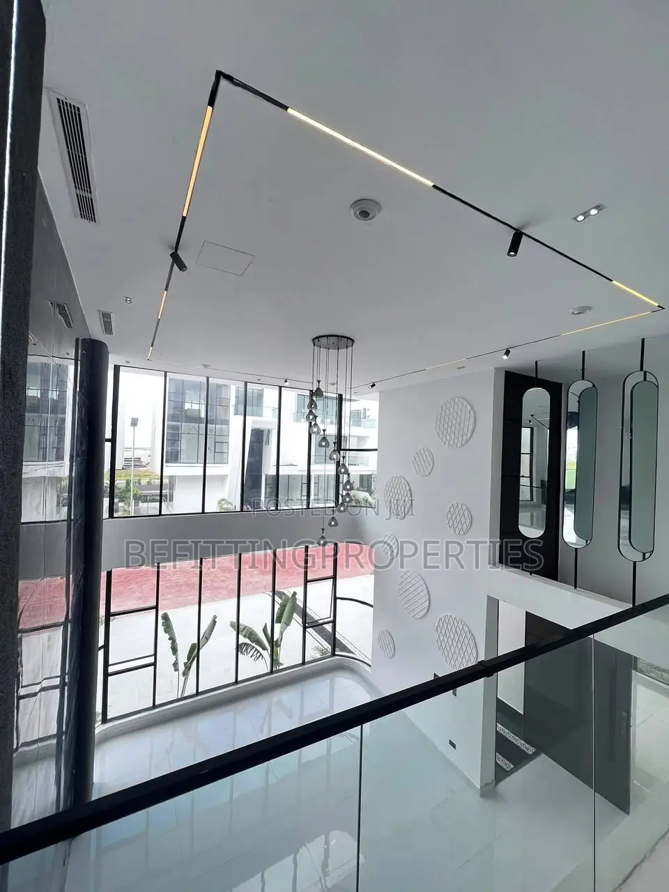 5bdrm Duplex in Osapa london for sale
