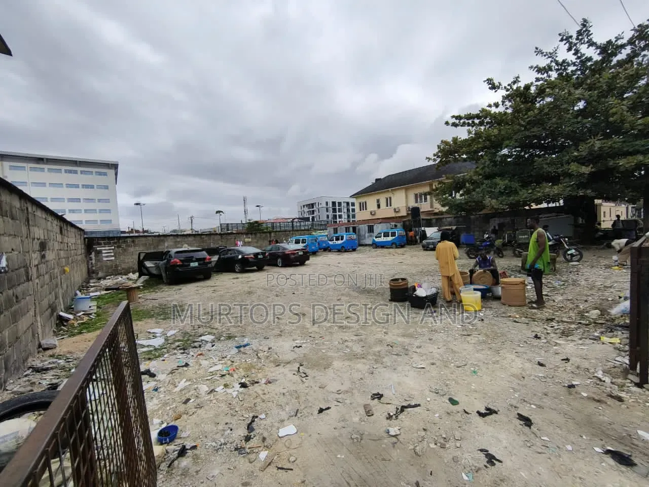 Fantastic MIX USED Bare Land With Fence Gated Approximately 727.371SQm