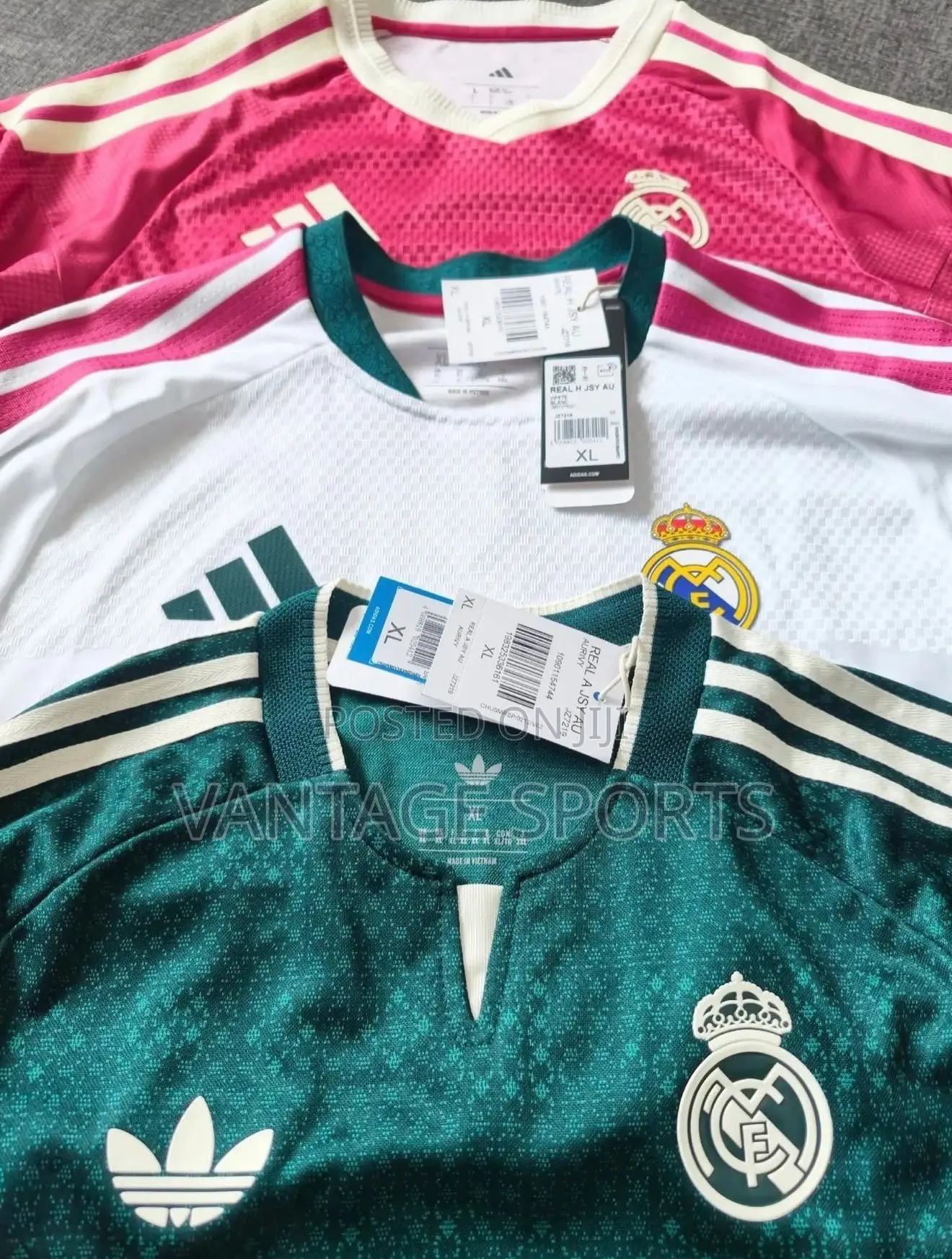 Real Madrid Home/Away Jersey Player’s Version With FREE Customization
