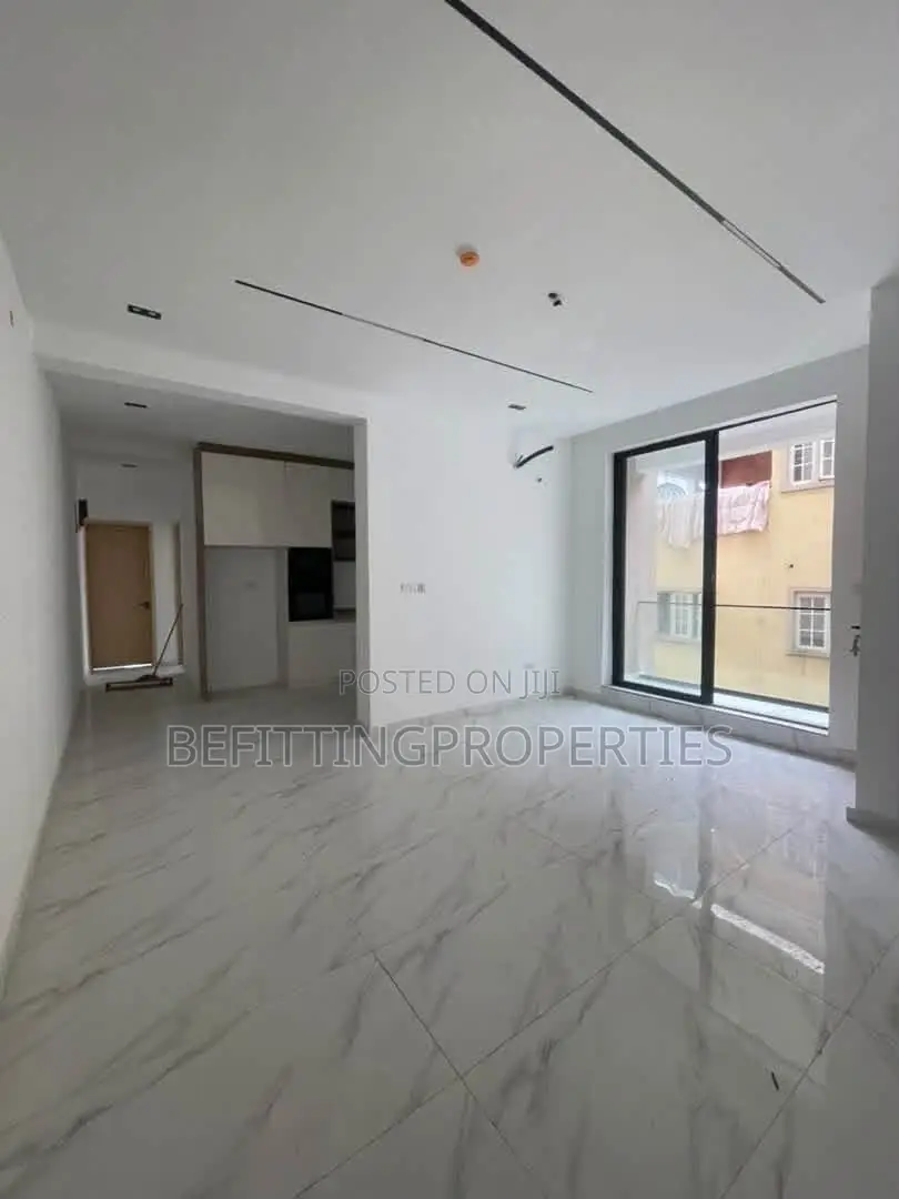 2bdrm Apartment in Chevron for sale