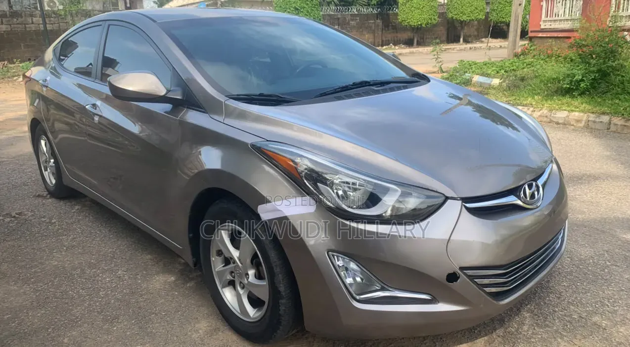 Hyundai Elantra 2015 Gold