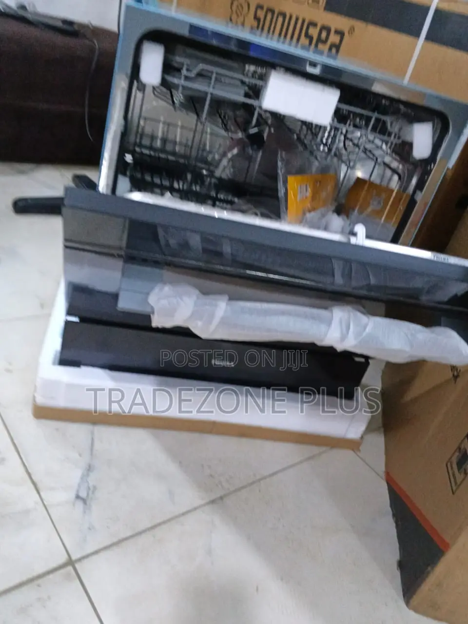 Modern Phima PHD24 Dishwasher for Everyday Use