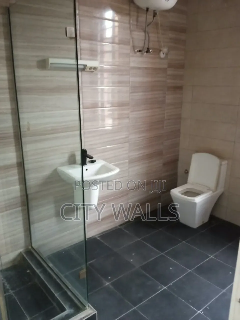 4bdrm Maisonette in Victoria Island Extension for rent