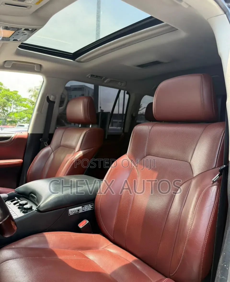 Lexus LX 2017 Blue