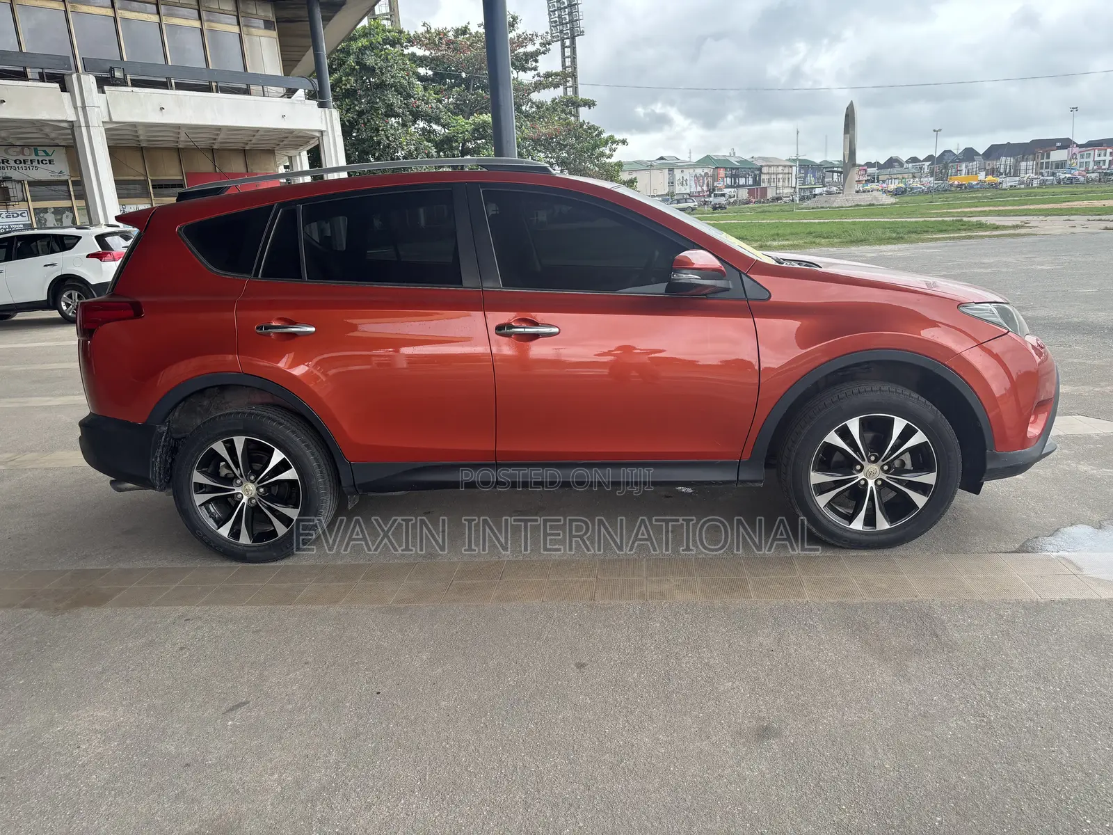 Toyota RAV4 2014 Red