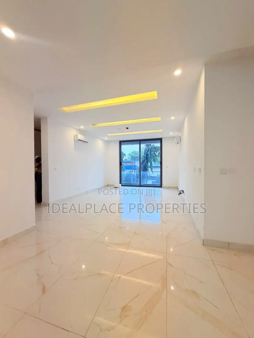 3bdrm Apartment in Ikeja GRA for rent