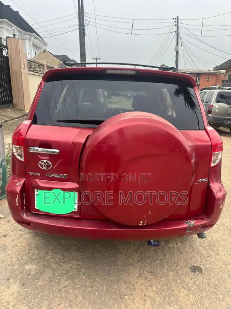 Toyota RAV4 2007 Red