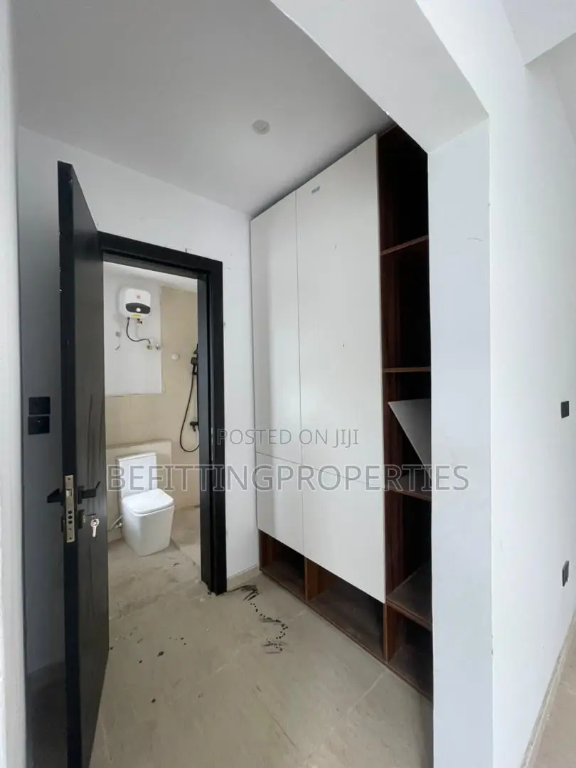 3bdrm Maisonette in Lekki Phase 1 for sale