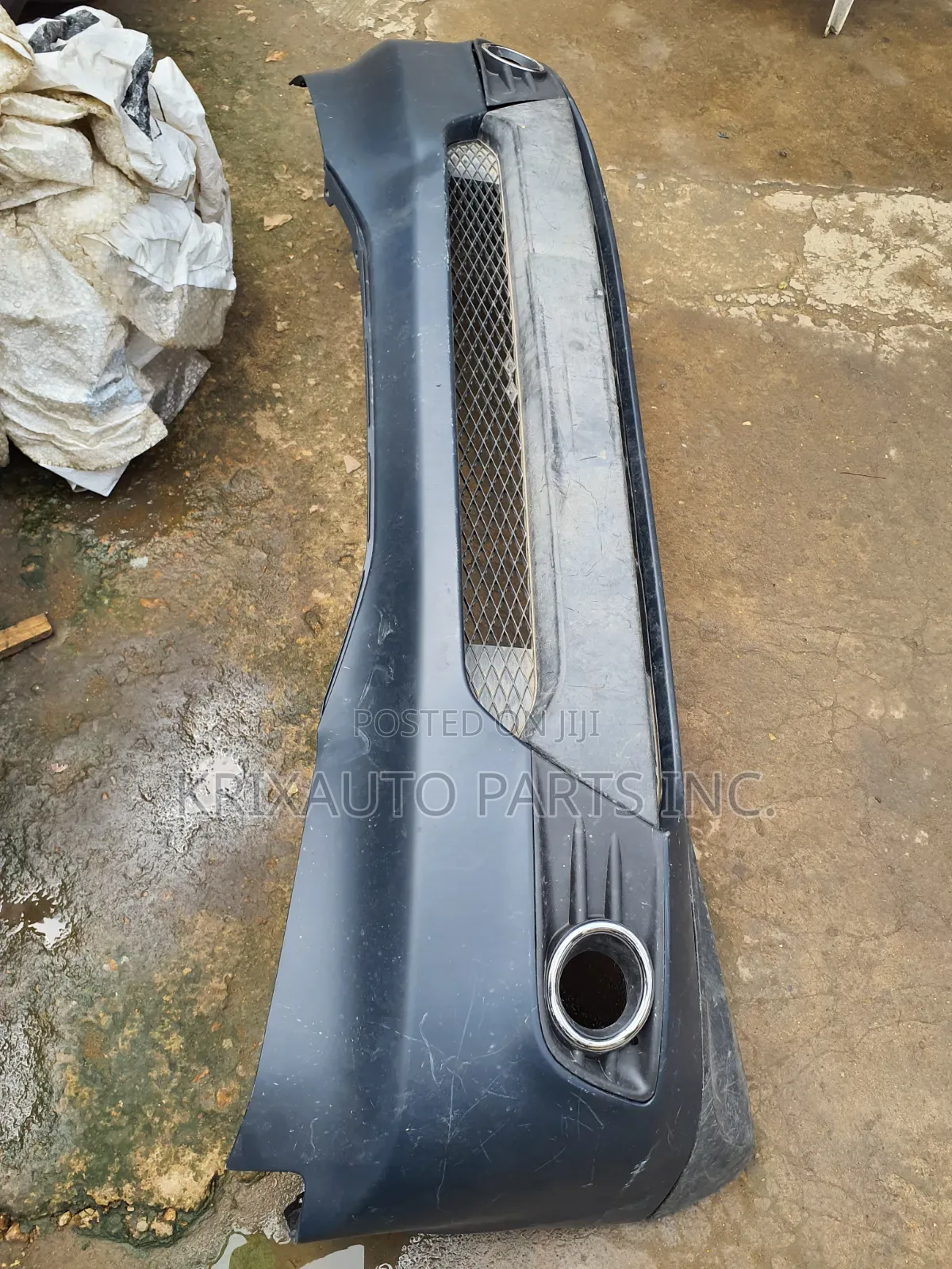 Front Bumper and Grille Honda Pilot 2012
