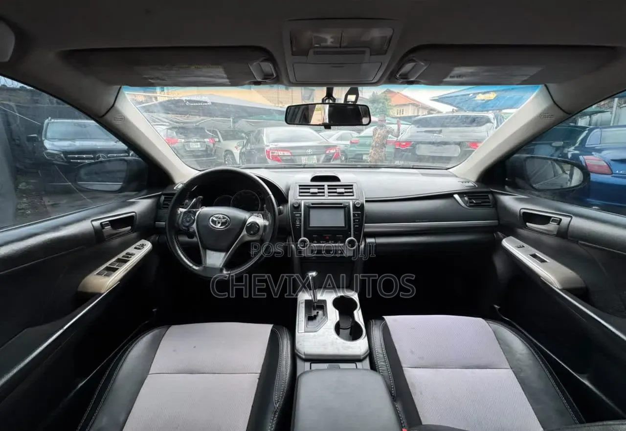 Toyota Camry 2012 Gray