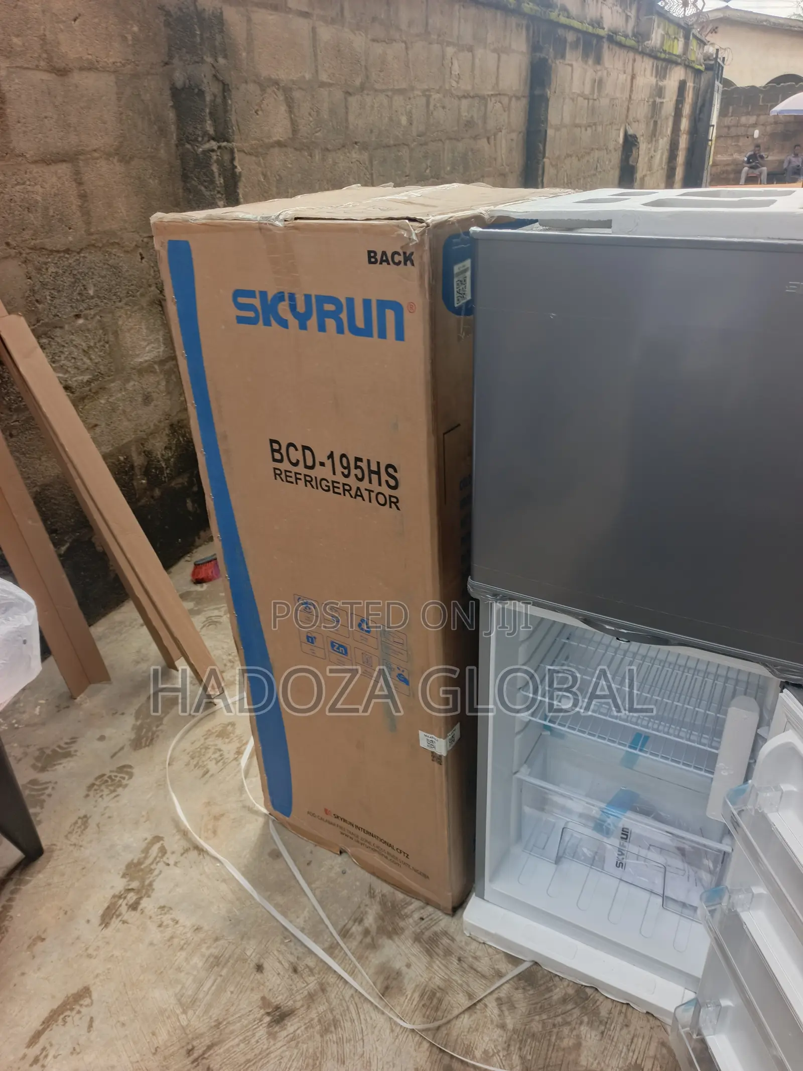 SkyRun BCD-198 Fridge – Simple and Functional Kitchen Appliance