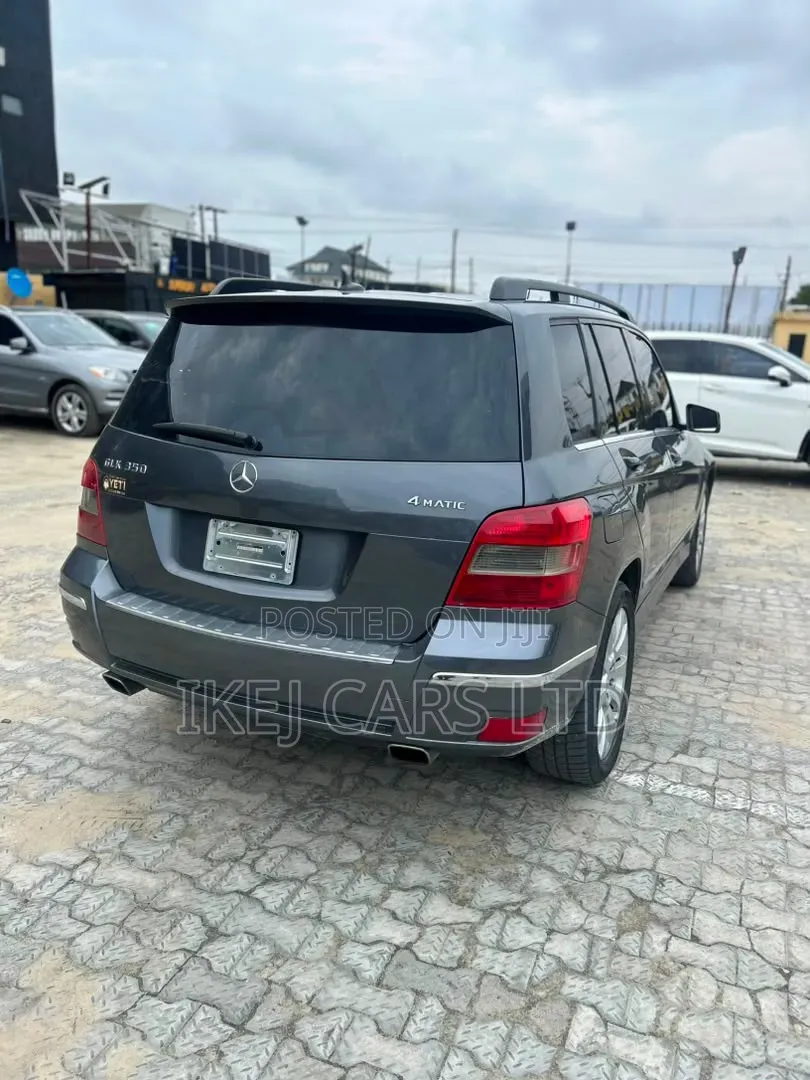 Mercedes-Benz GLK-Class 2011 Gray