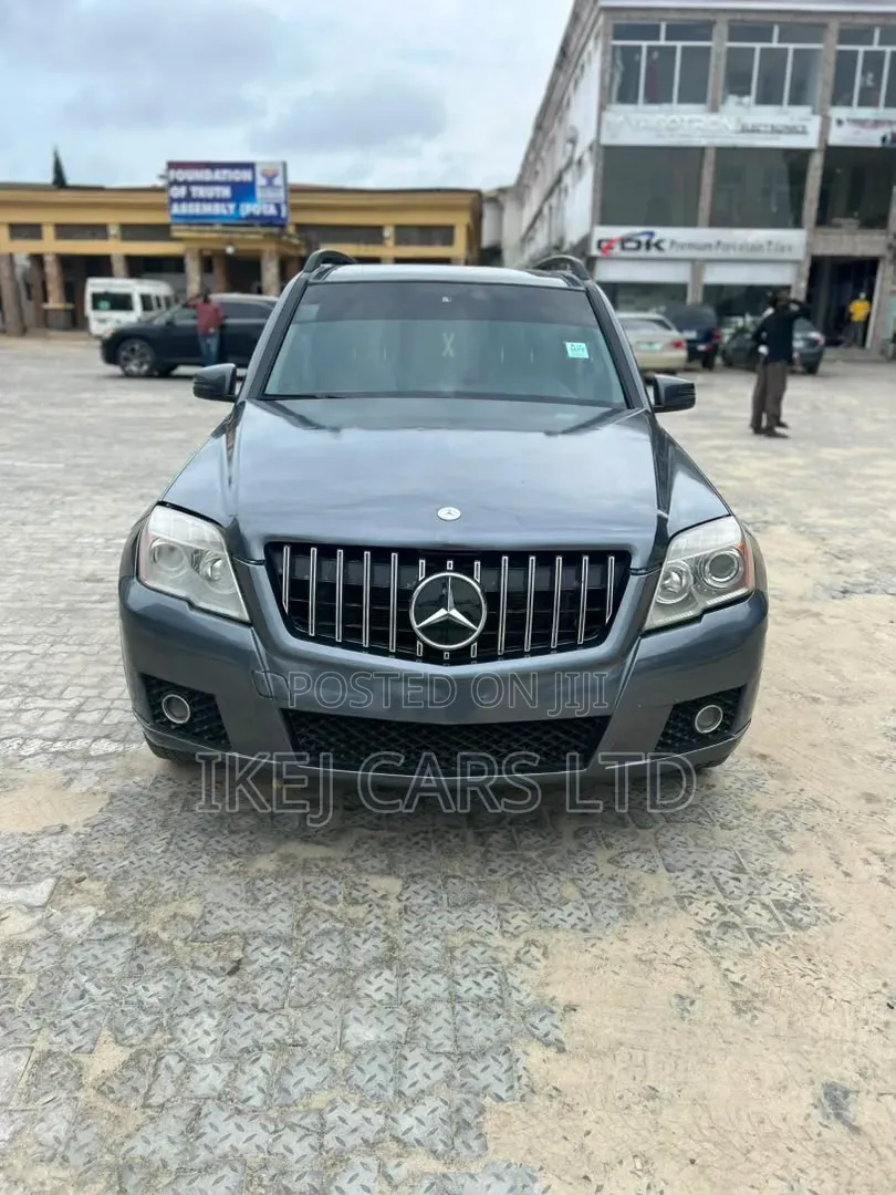 Mercedes-Benz GLK-Class 2011 Gray