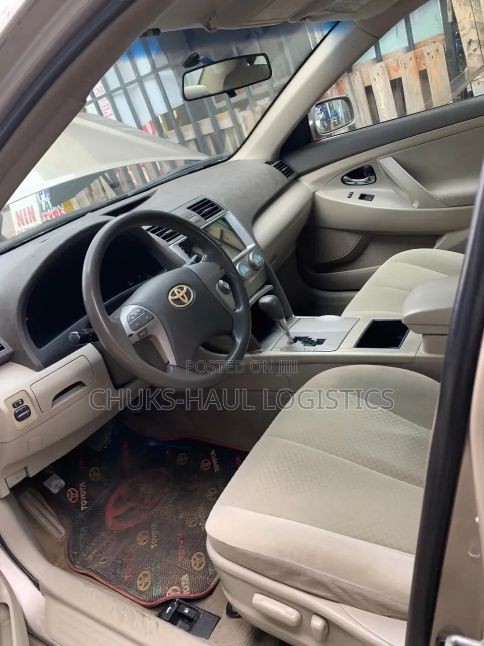 Toyota Camry LE 4dr Sedan (2.4L 4cyl 5A) 2009 Gold