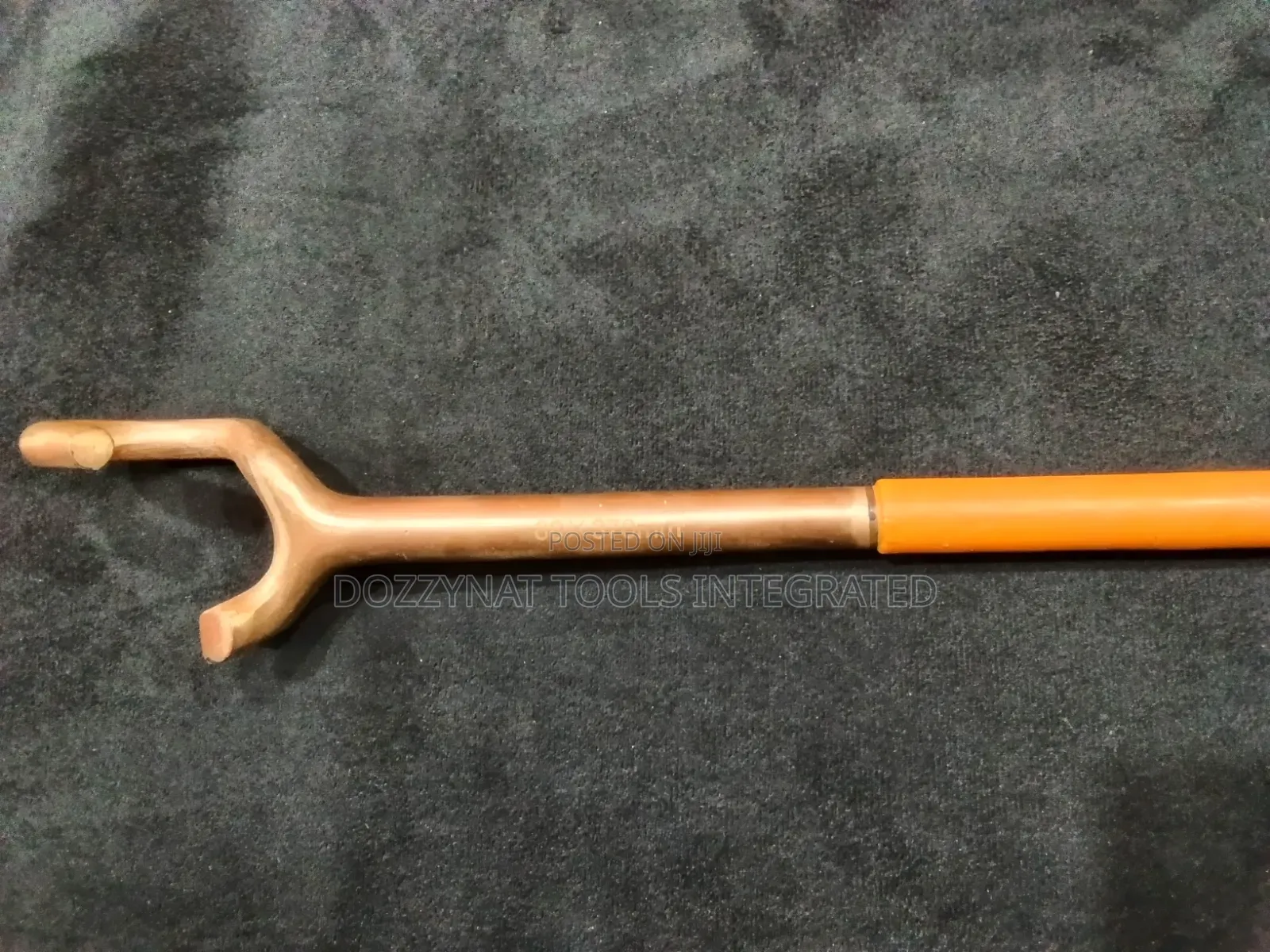Beta Copper Valve Opener/Wrench