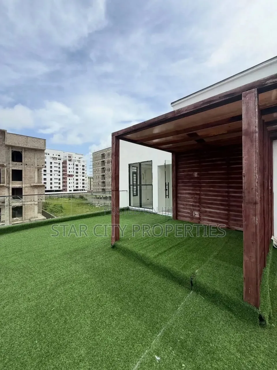 5bdrm Duplex in Lekki for sale