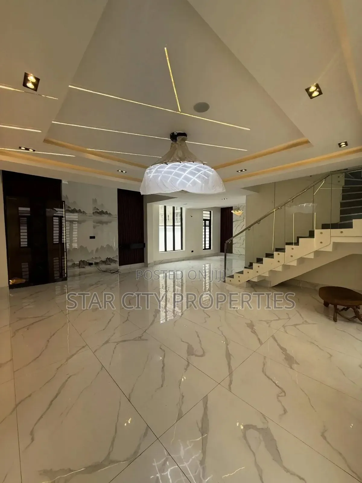 5bdrm Duplex in Lekki for sale