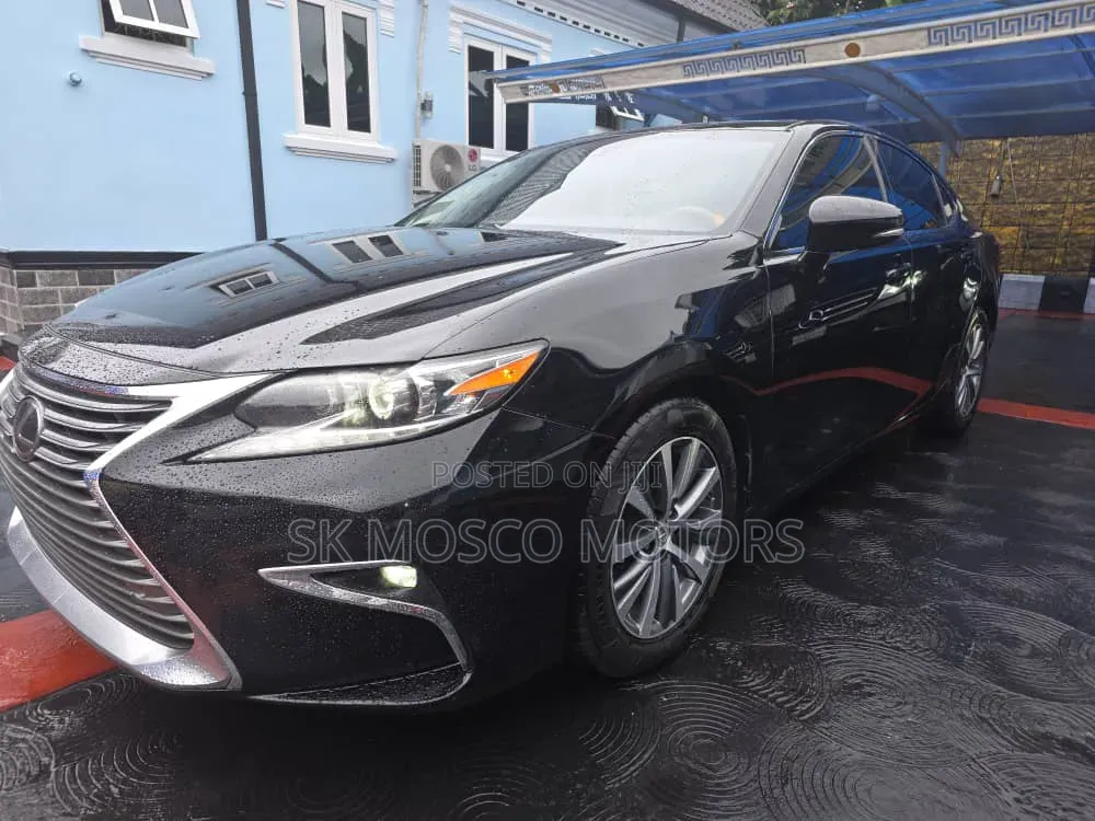 Lexus ES 2016 Black
