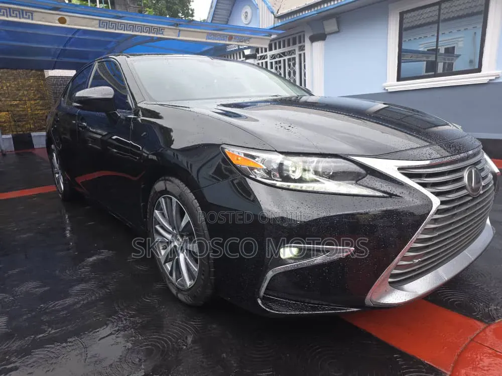 Lexus ES 2016 Black