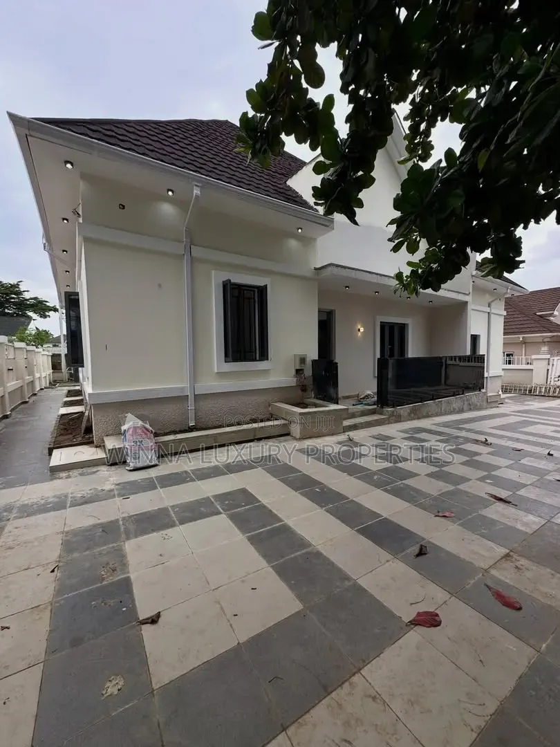 4bdrm Bungalow in Sunnyvale Estate, Lokogoma for sale