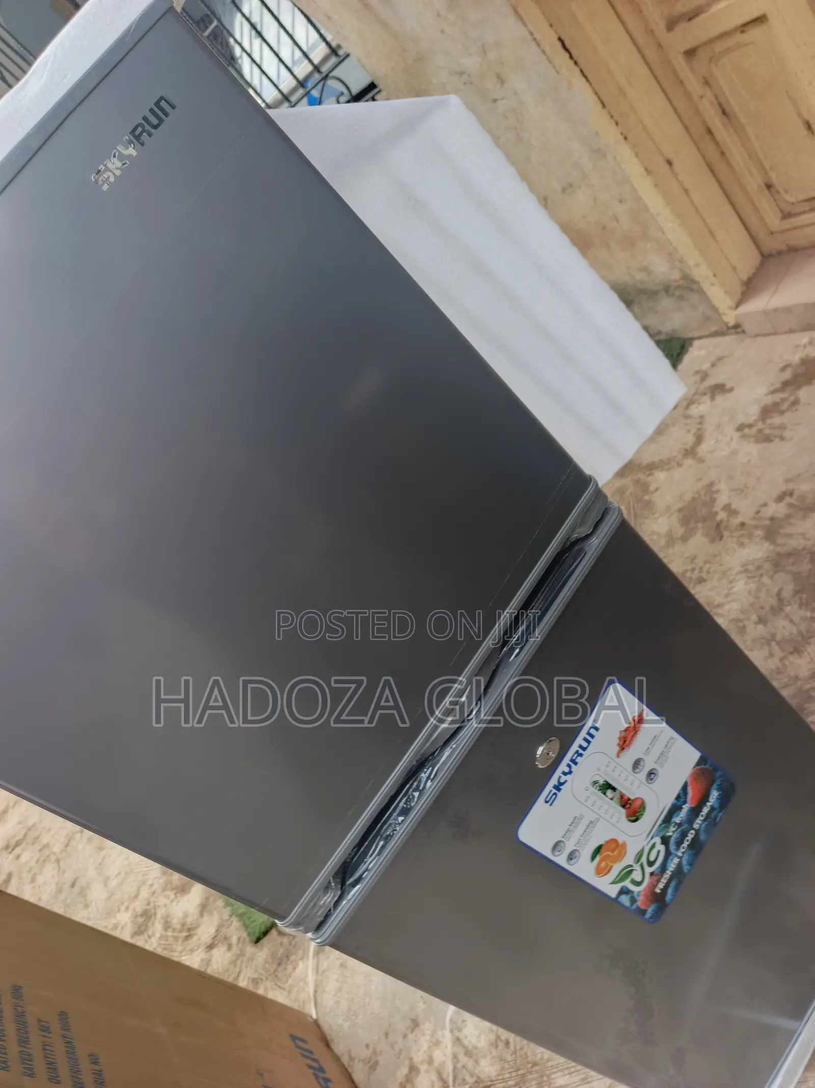 SkyRun BCD-198 Fridge – Functional Cooling for Families