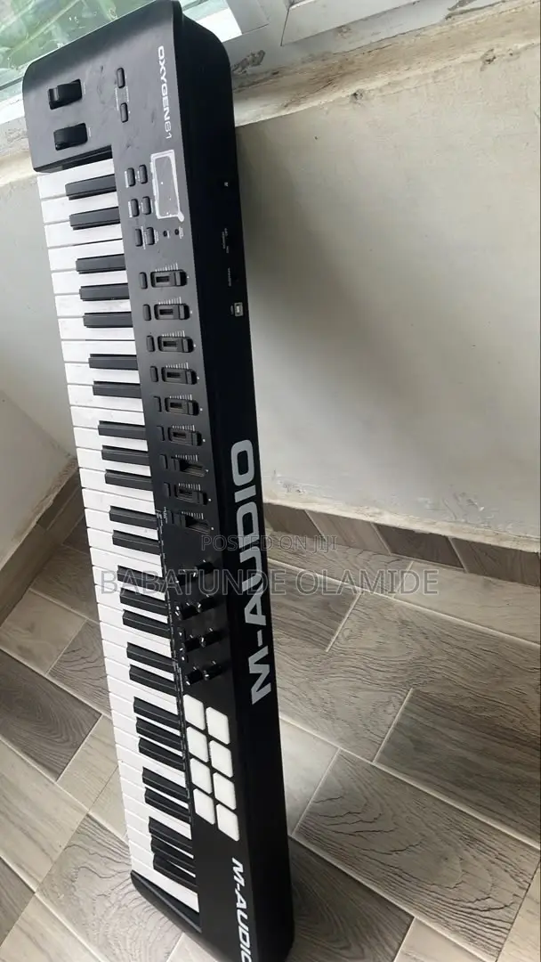 M-Audio Oxygen61 Midi Controller