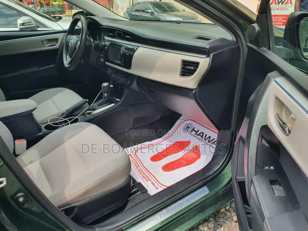 Toyota Corolla 2015 Green