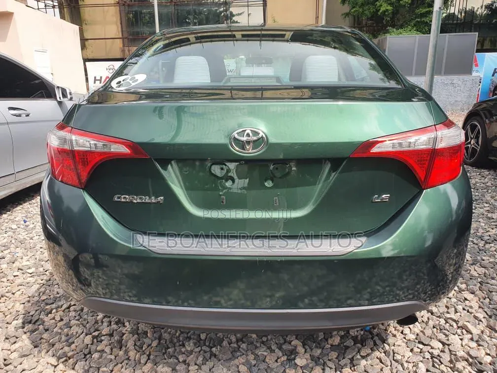 Toyota Corolla 2015 Green