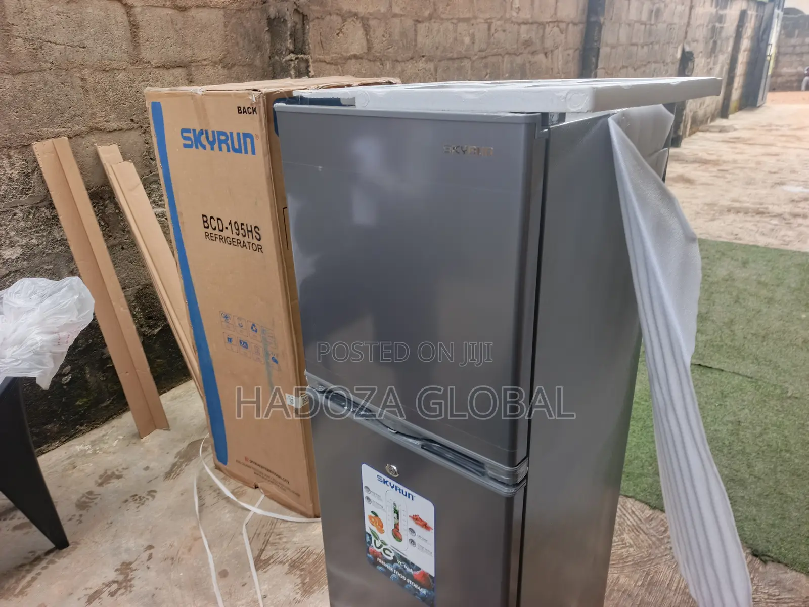 SkyRun Refrigerator – Practical Appliance
