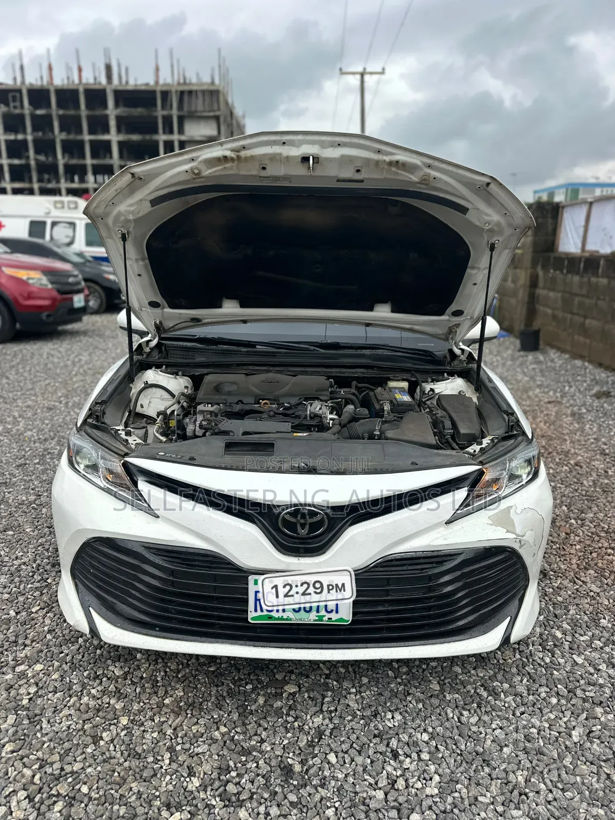 Toyota Camry 2019 White