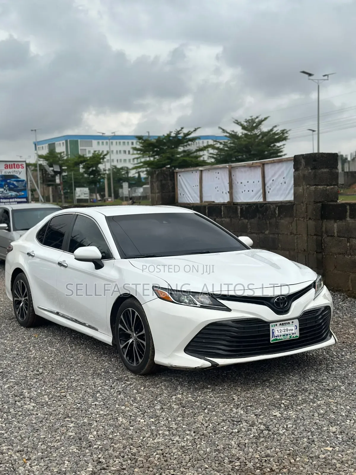 Toyota Camry 2019 White