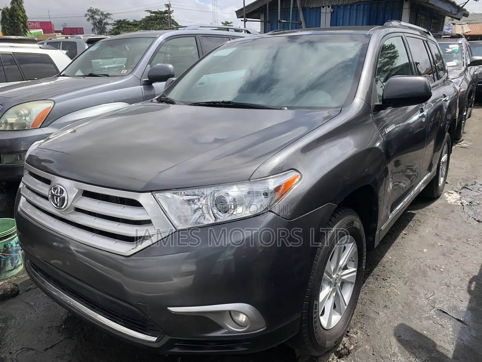 Toyota Highlander 2013 Gray
