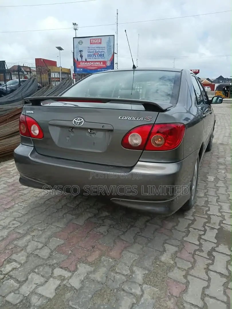 Toyota Corolla 2008 Brown