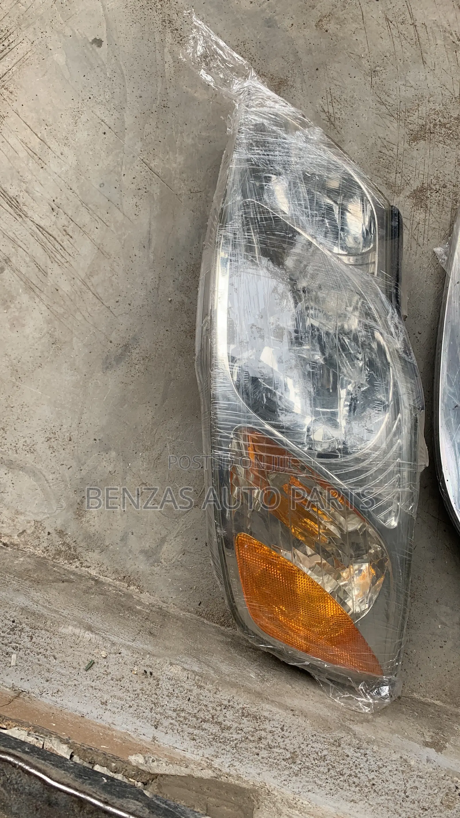 Toyota Corolla 2009 Headlight Replacement