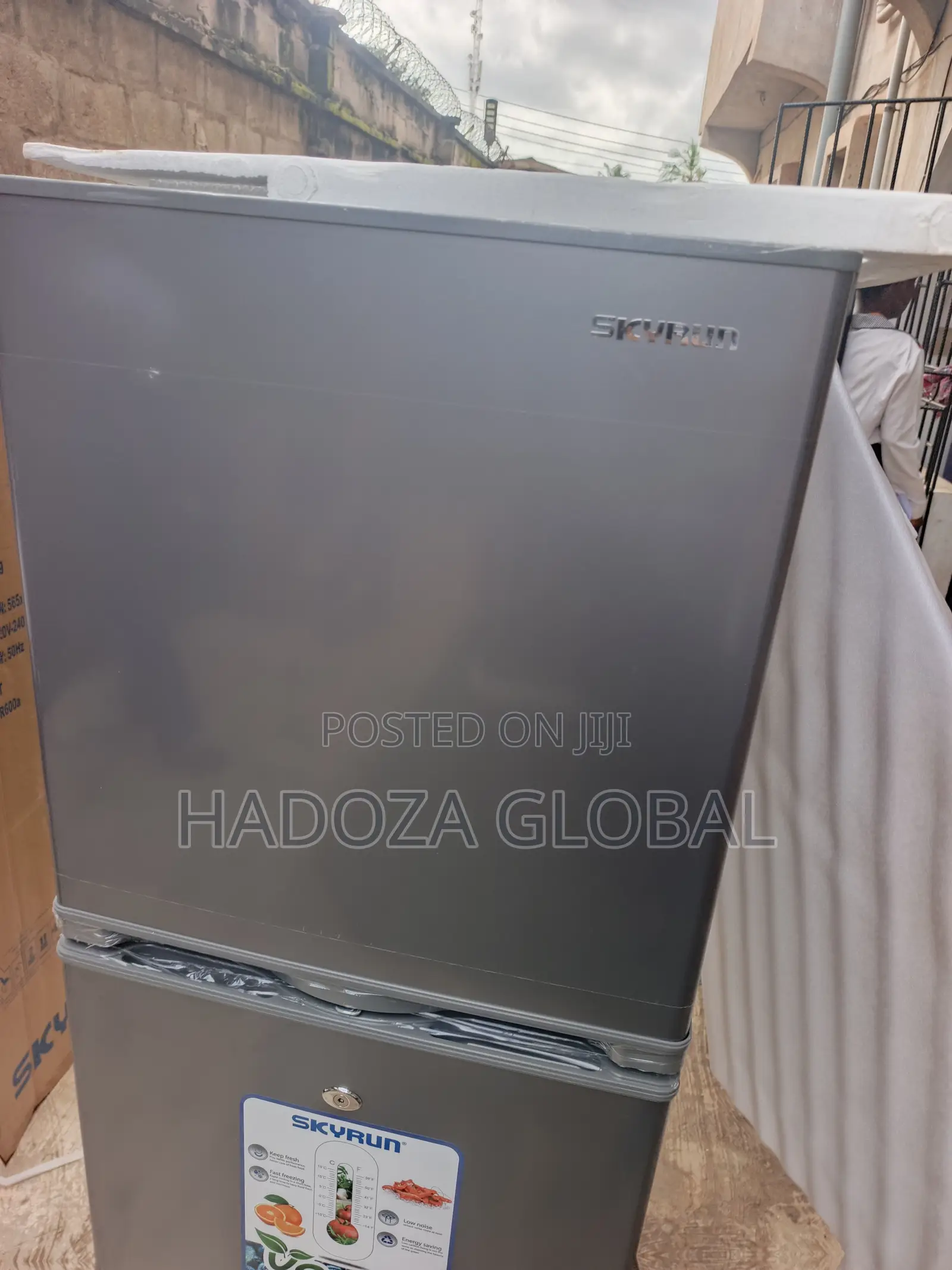SkyRun BCD-198 Fridge – Comfortable Storage