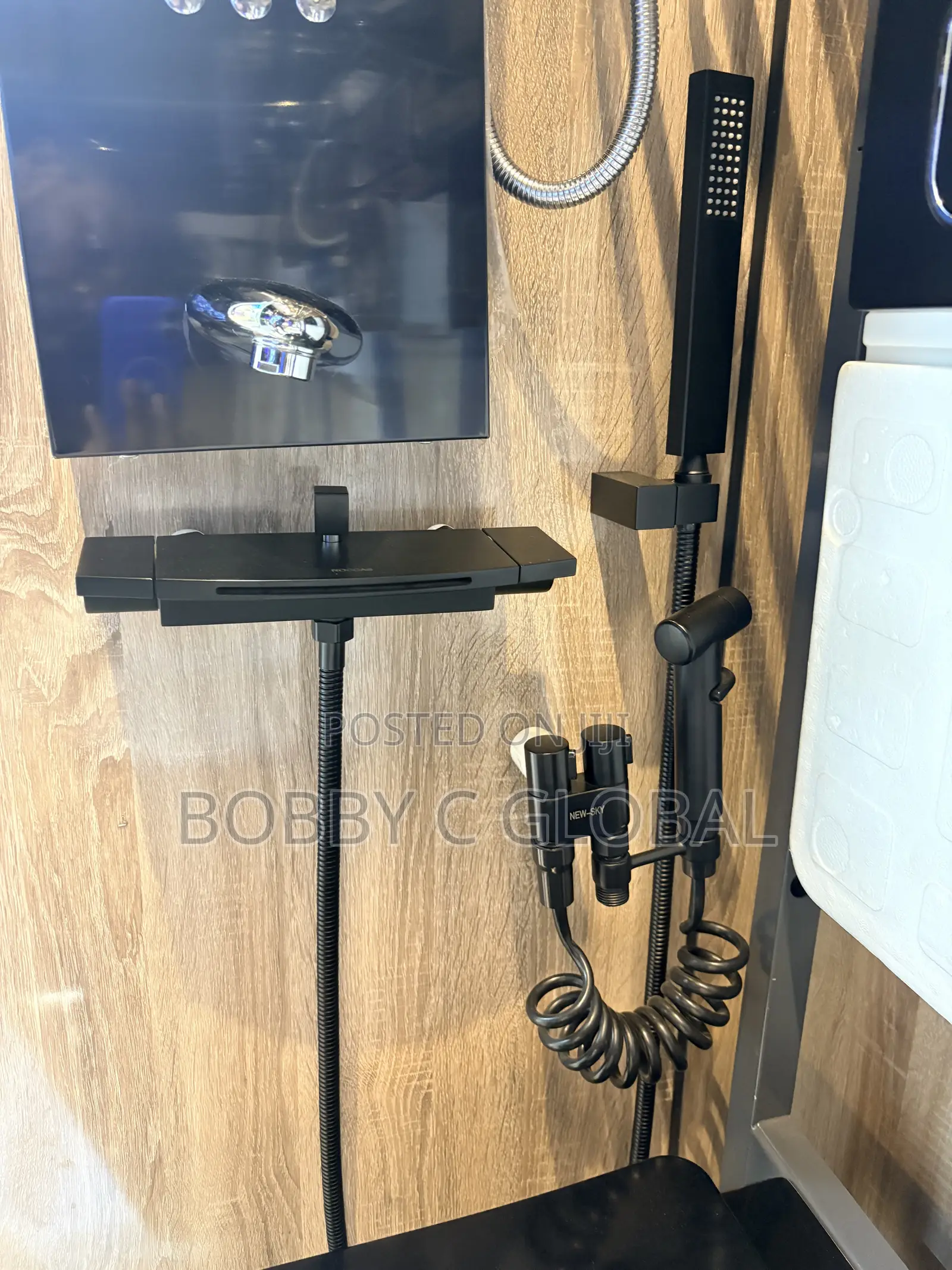Luxury Wall Mounted Bathtub Waterfall Mixer