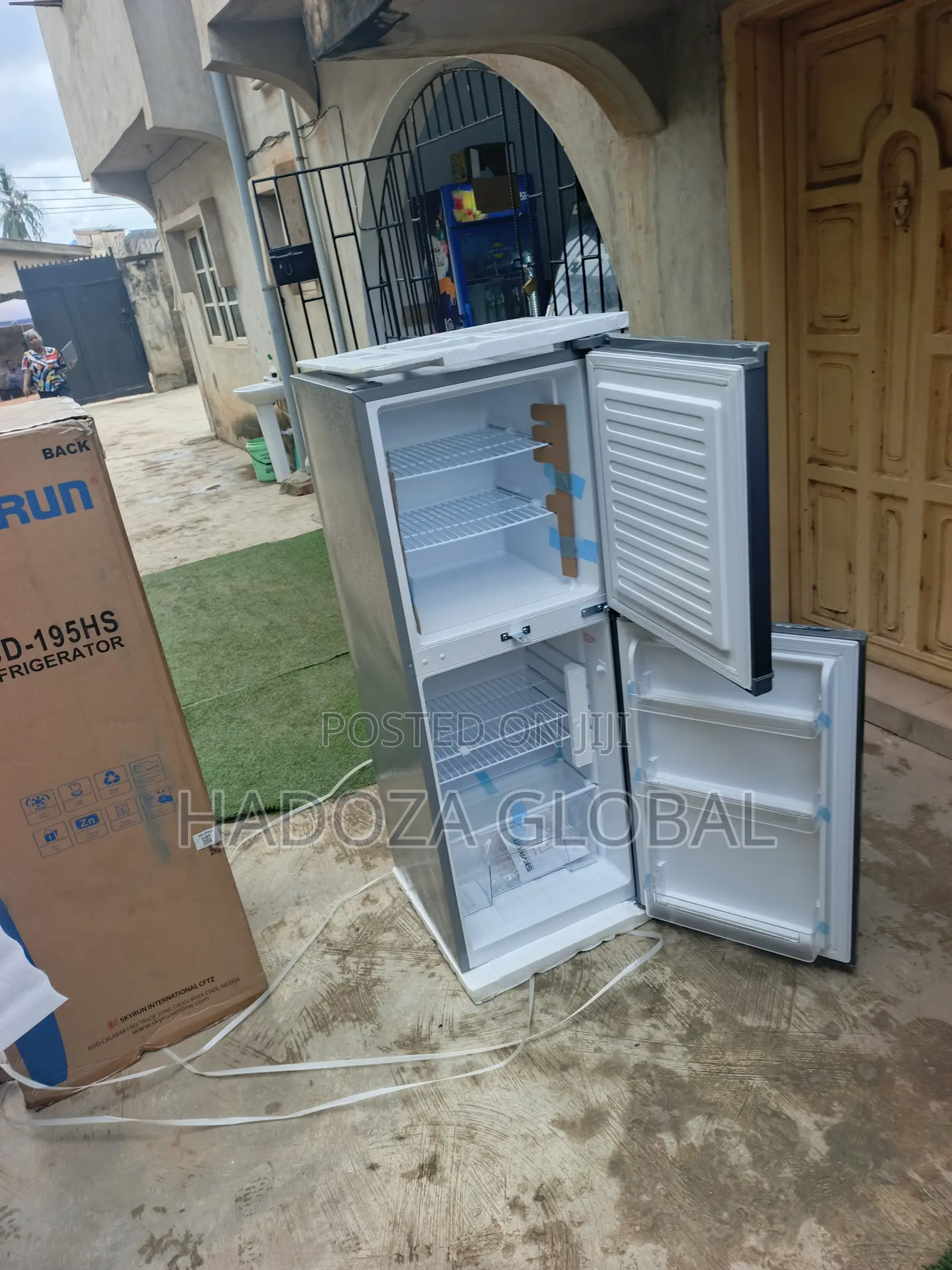 SkyRun Refrigerator – Convenient Refrigeration for Daily Living