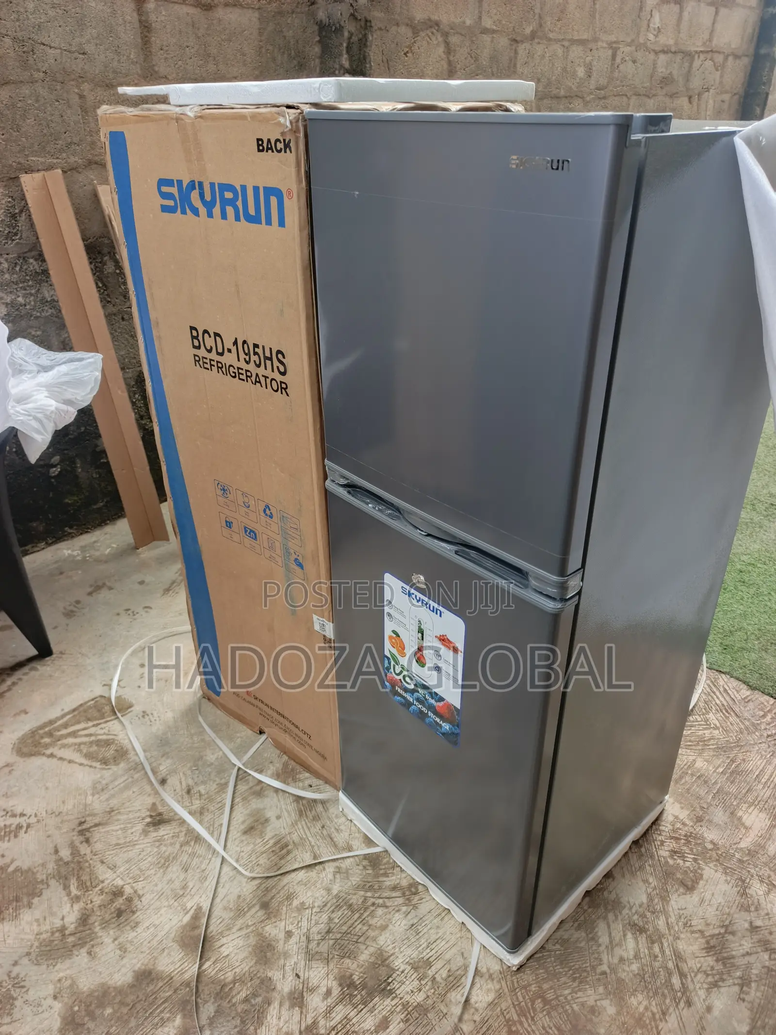 SkyRun BCD-198 Refrigerator – Easy Food and Beverage Cooling