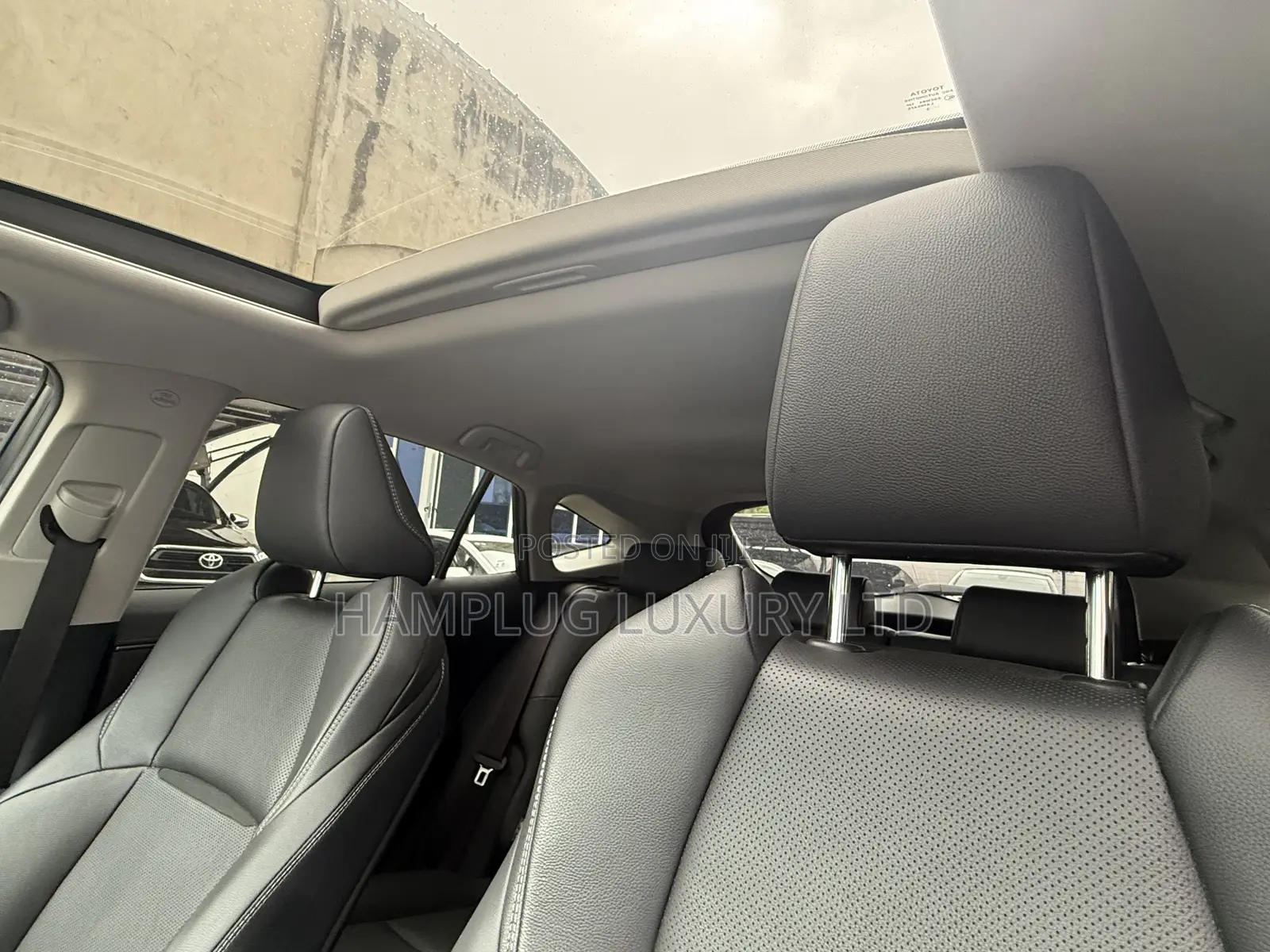 New Toyota Venza 2025 Silver