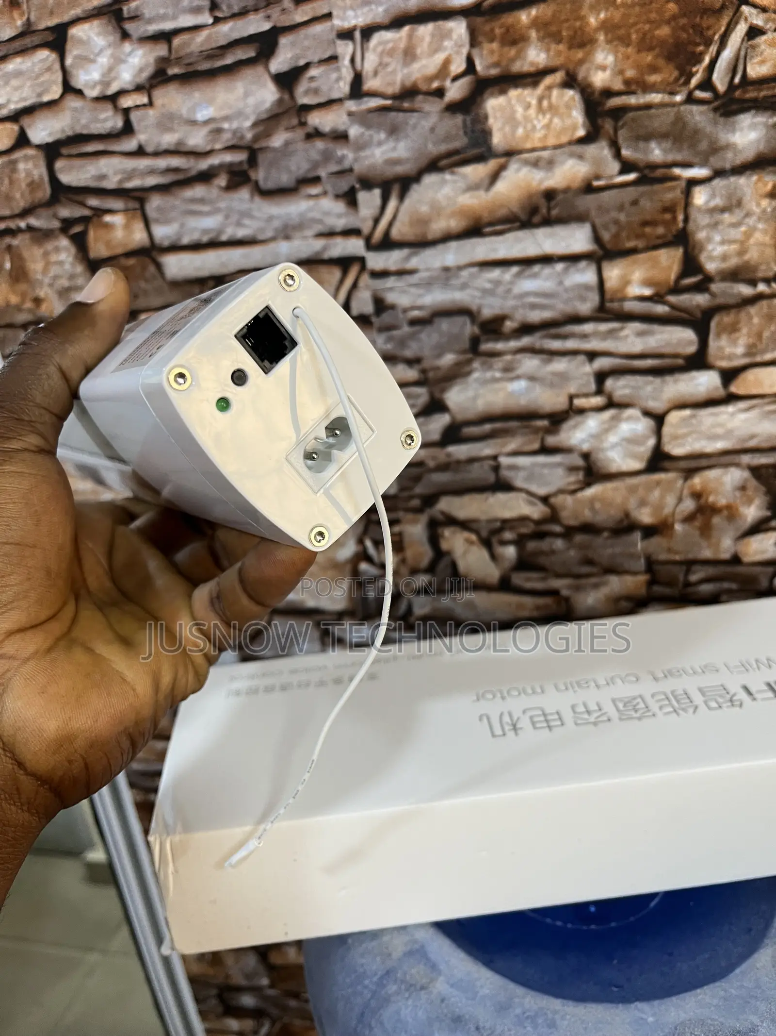 Tuya WiFi Smart Curtain Motor – Motor Only