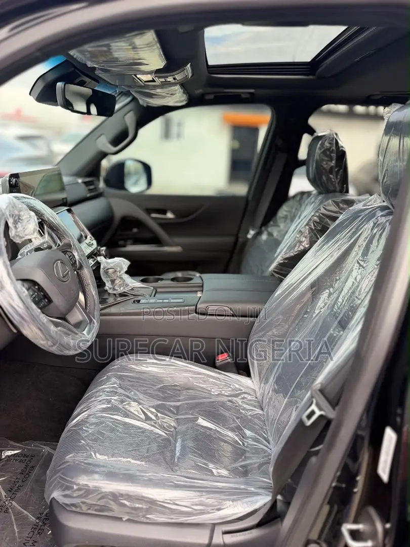 Lexus LX 600 2024 Black